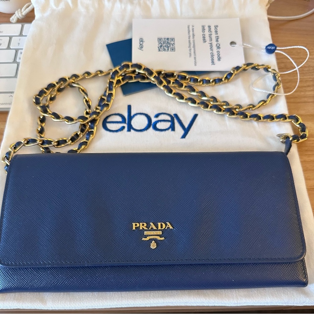 Prada Saffiano Wallet on Chain